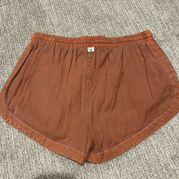 Billabong shorts, Medium - Picture 2 of 3